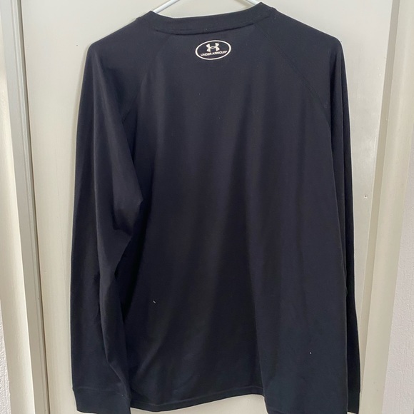 Under Armour long sleeved T - Picture 3 of 3